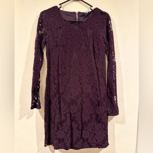 Burgundy Ling sleeve dress Medium size.